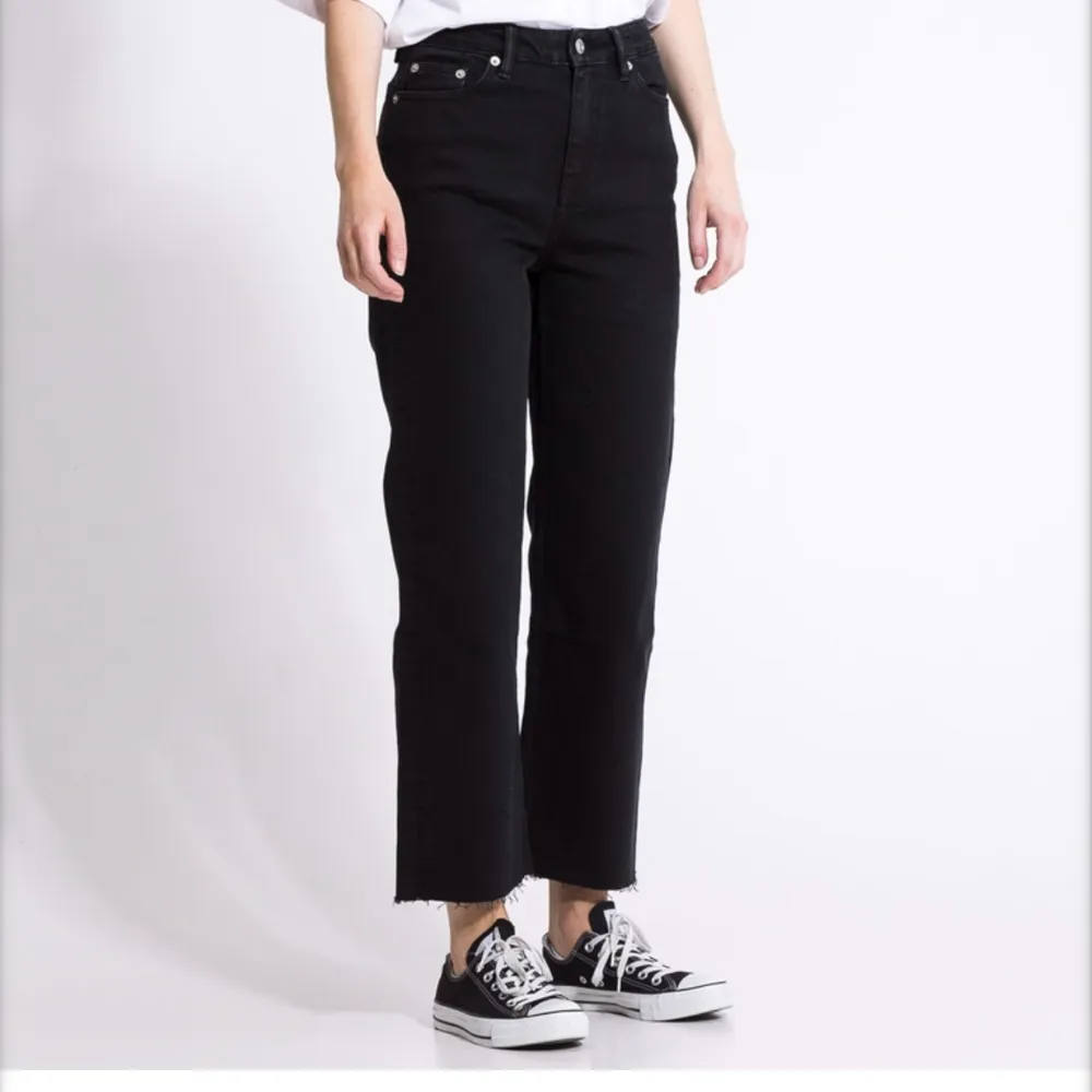 Säljer ett par svarta lager 157 jeans i modell lane Stl xxs Säljer eftersom dom är för små och inte kommer till användning. Bra skick! Nypris 300 kr. Jeans & Byxor.
