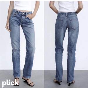 Mid Rise jeans från Zara, bra skick men det finns en defekt på baksidan av ena låret, skriv privat för bild på det!❤️