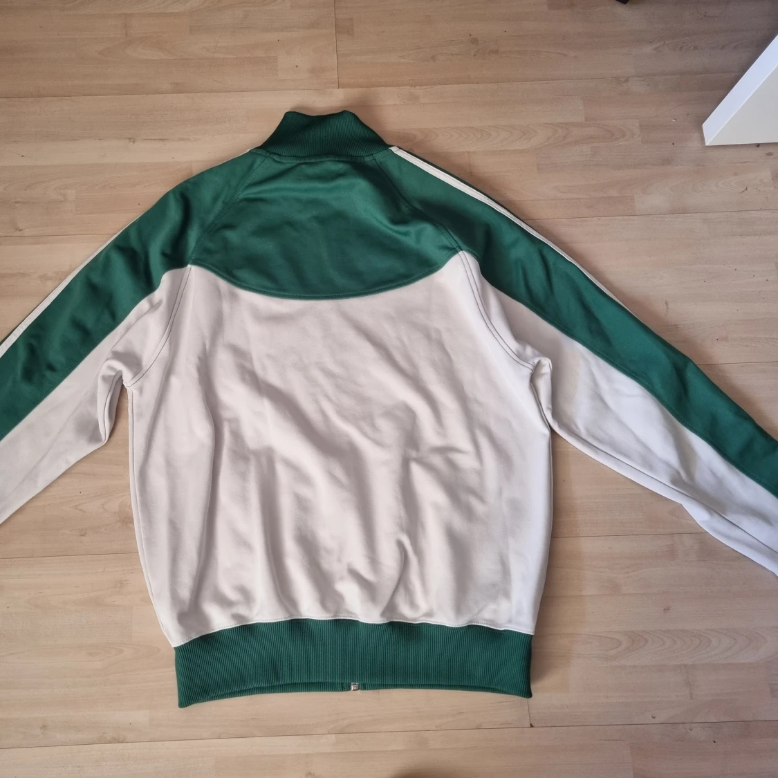 Tröja/jacka från Fred Perry.  . - 90