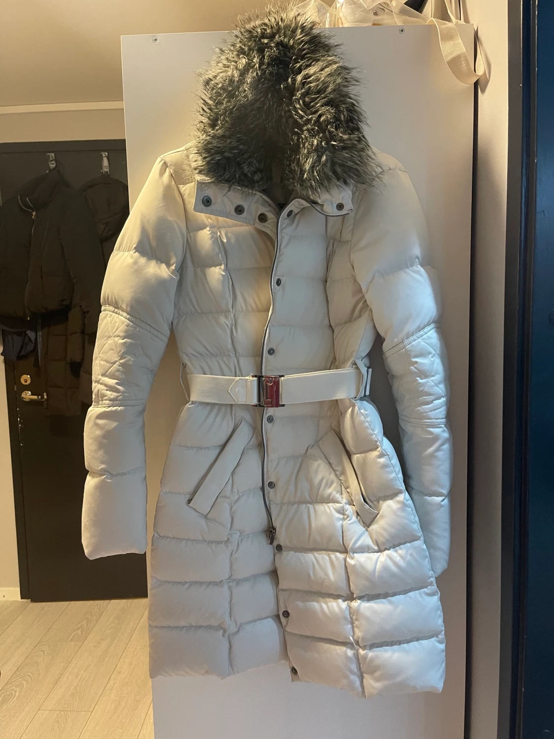 Lång vinter jacka- ESPRIT - 90