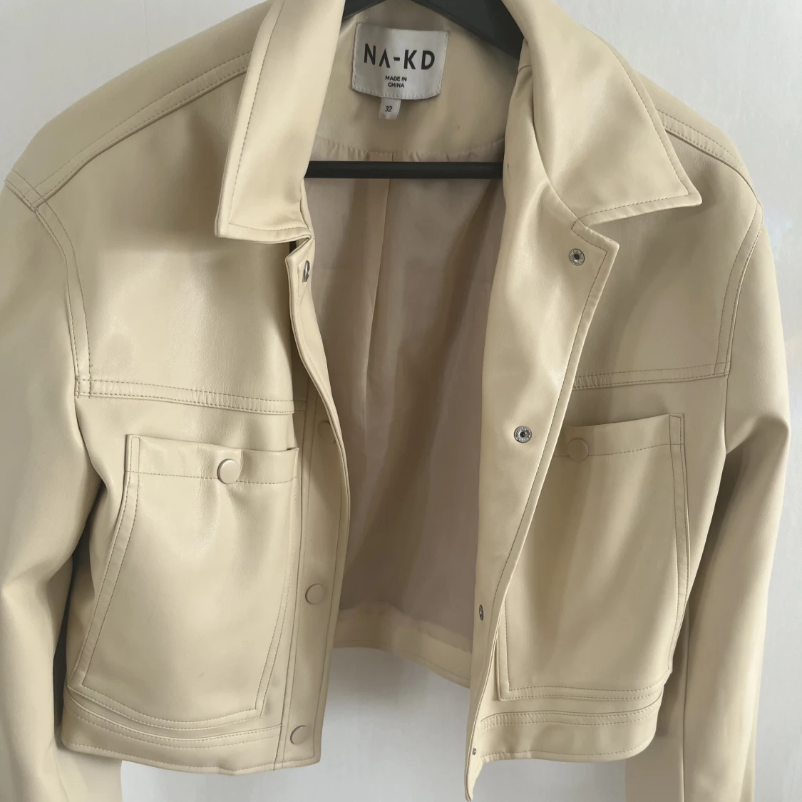 Kort beige jacka - 91