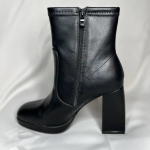 Boot  -  It’s a boots I bought, which has not been used 