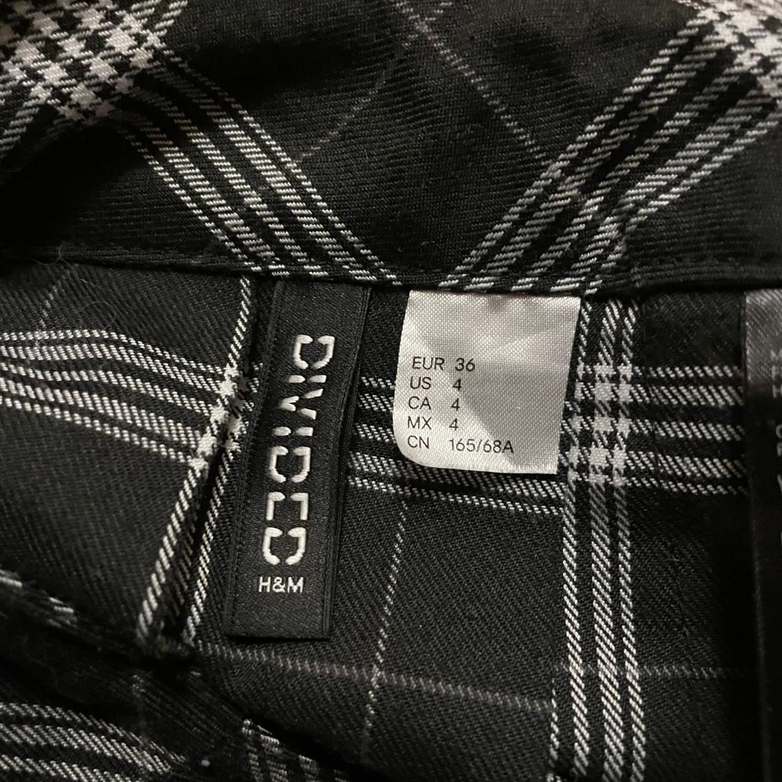 Svart/Vit kjol. - 91