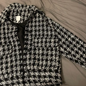 Cool jacka från h&m  - Storlek: S  Köparen står för frakt 🌸💕💕