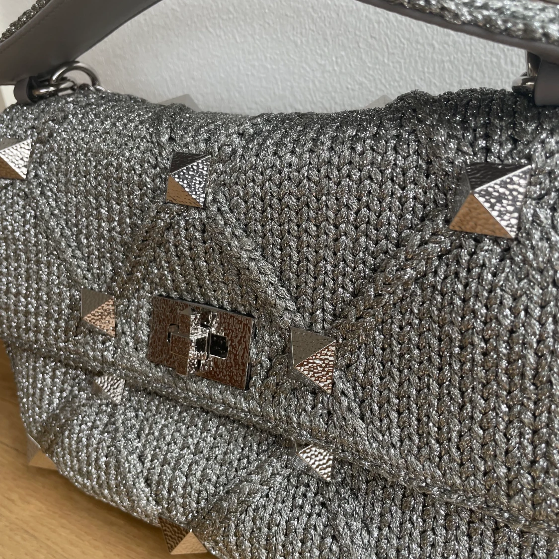 Valentino garavani väska - 91