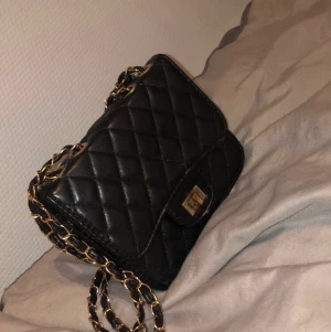 Fin väska  - Fin väska  Lite använd 