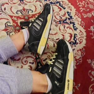 Adidas sneakers 39 - Not used much. Size 39