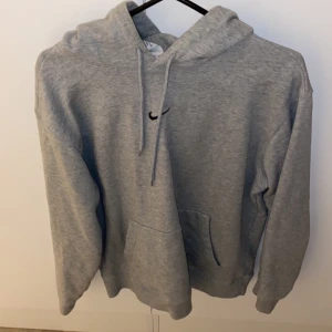 Nike hoodie - Clean Nike hoodie i storlek S/M 