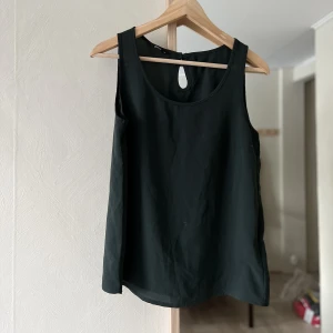 Grön Topp - Mycket fint skick