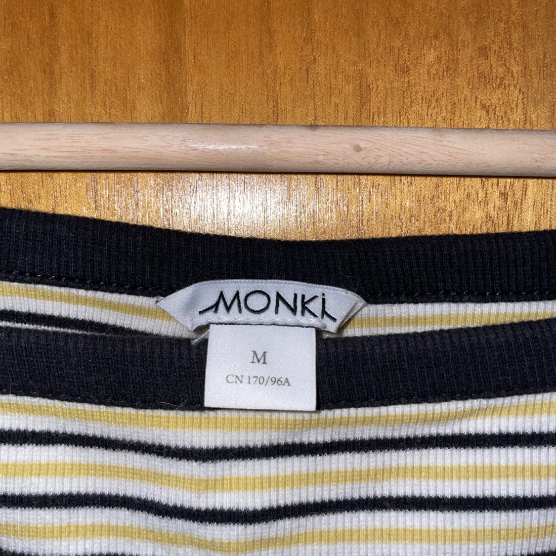 Randigt kläning från Monki - 92