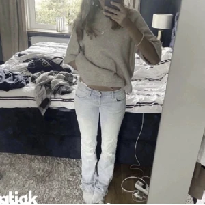 Ltb - Säljer dessa ljusblåjeans i storleken 29/32. Köpa på Plick och aldrig använda pga att de var lite för stora. KAN TÄNKA MIG ATT BYTA 27 Elelr 28/32