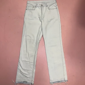 Icy denim pants - 32/30 waist and length Weekday straight legs pants