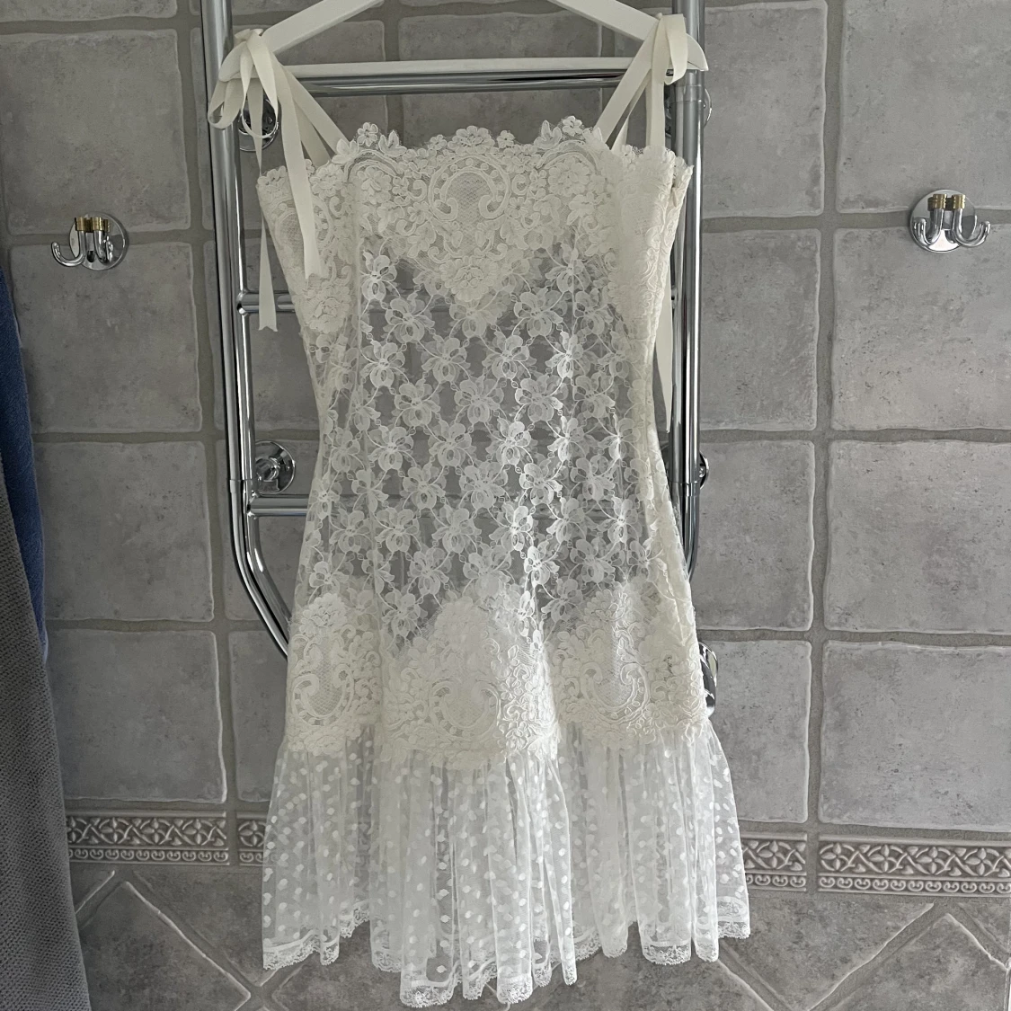 Vit klänning från Ida Sjöstedt