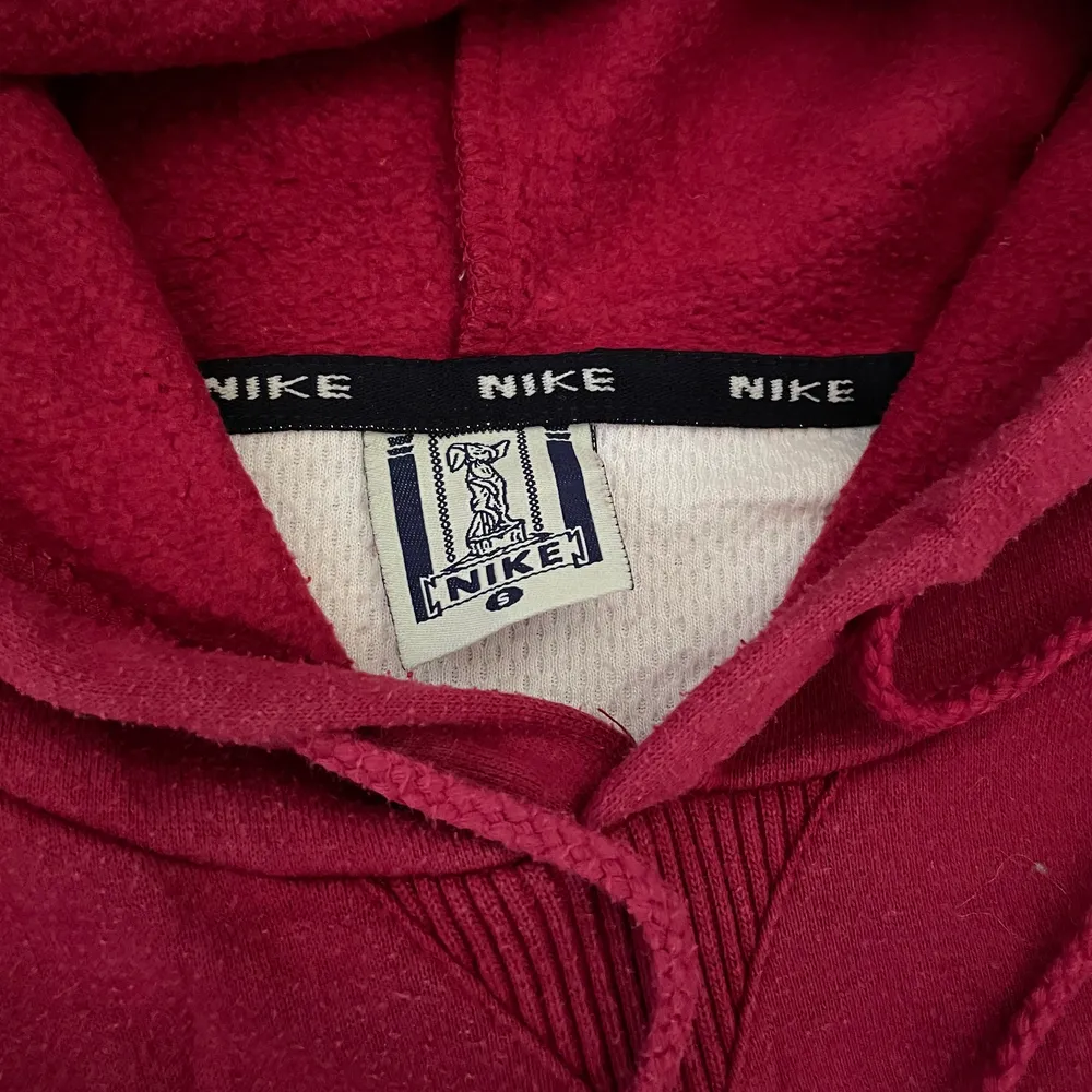Sällsynt Vintage nike hoodie från 90-talet. Storlek S. Fin urtvättning och inga defekter alls.. Hoodies.
