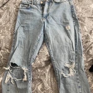 Ginatricot - Håliga jeans från ginatricot