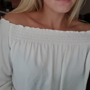 Off shoulder blus  - Köparen står för frakten 🙏