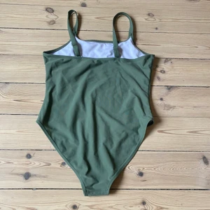 Shein baddräkt  - en baddräkt i fint skick och bara använd 1 gång :)