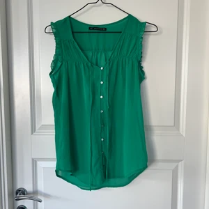 Grön topp från Zara - Storlek S 