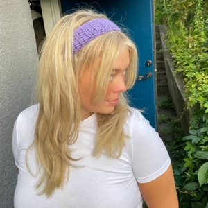 Hårband💜 - Violblå/lila virkat hårband💜  
