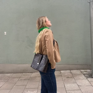 Filippa K kavaj  - Bästa plagget! Så fin färg o toppskick!💛