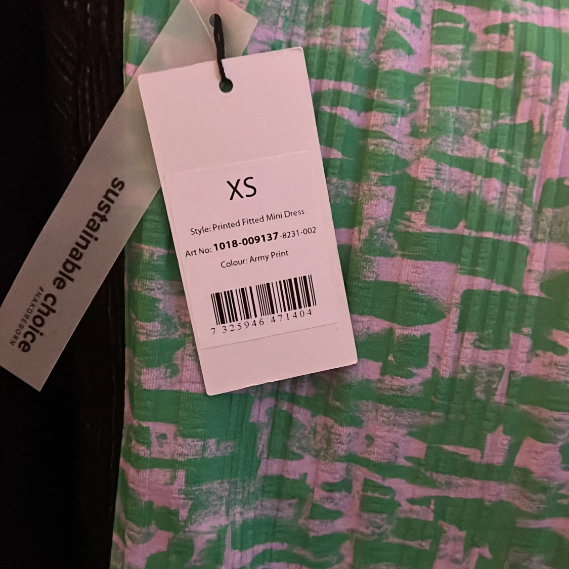 Splitter ny NA-KD klänning - 90