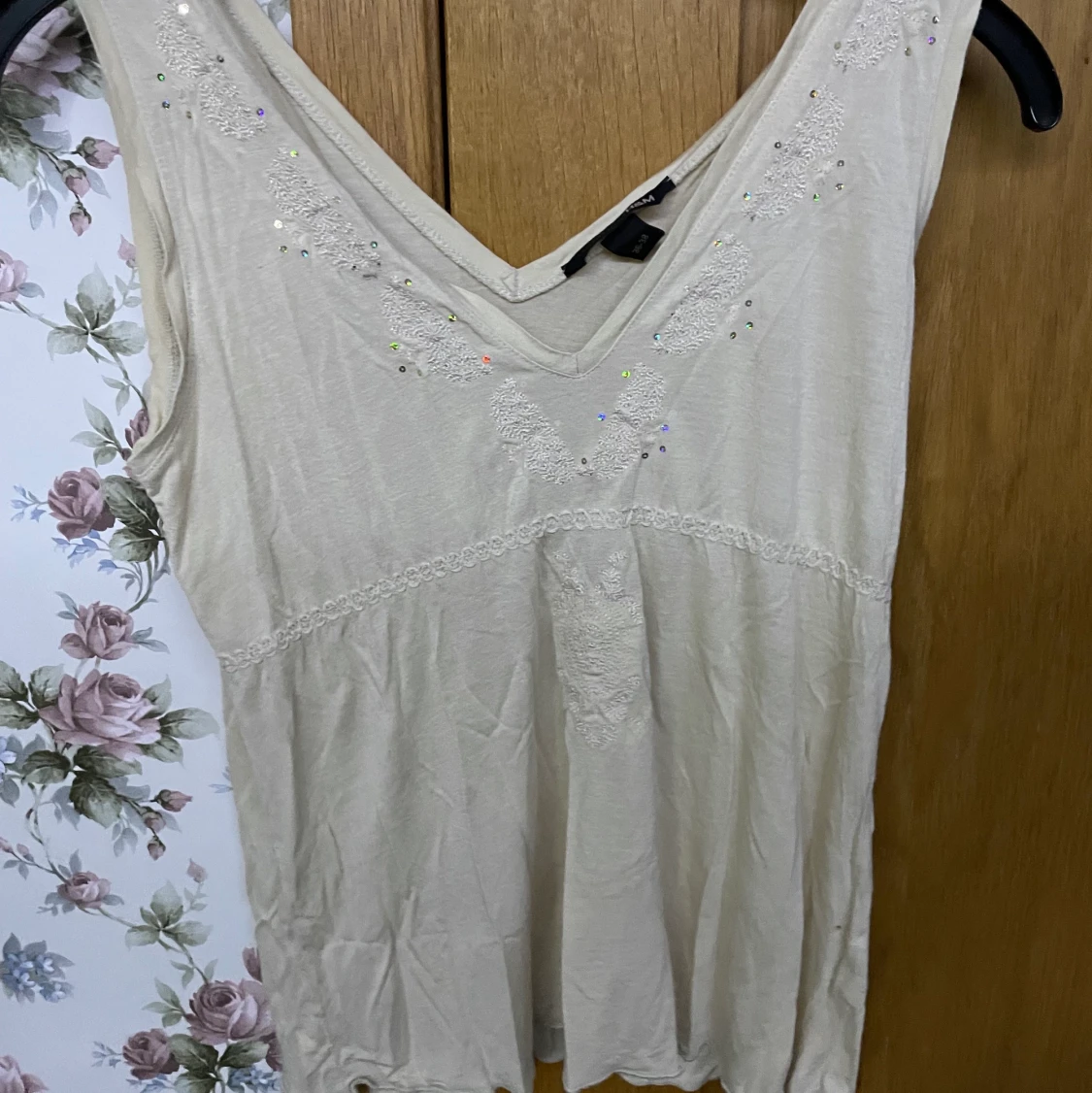 beige linne med paljetter 