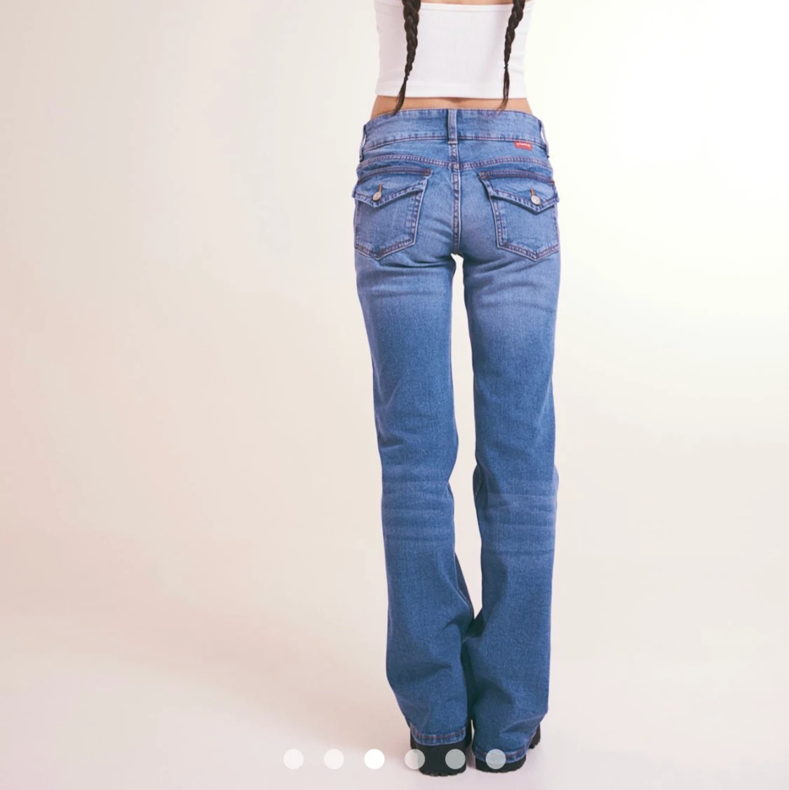 Härliga jeans från HM. Flare Low.Stl XL. - 90