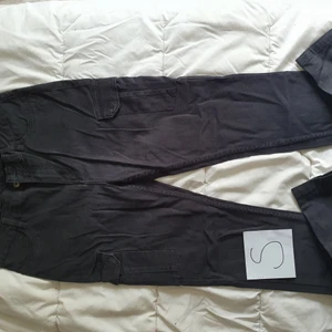 Byxor xs/s - Alla 3 för 150 kr