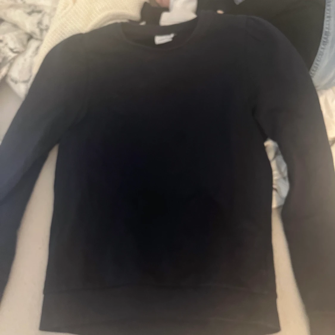 3 st tröjor o h varje kostar 50kr - 90