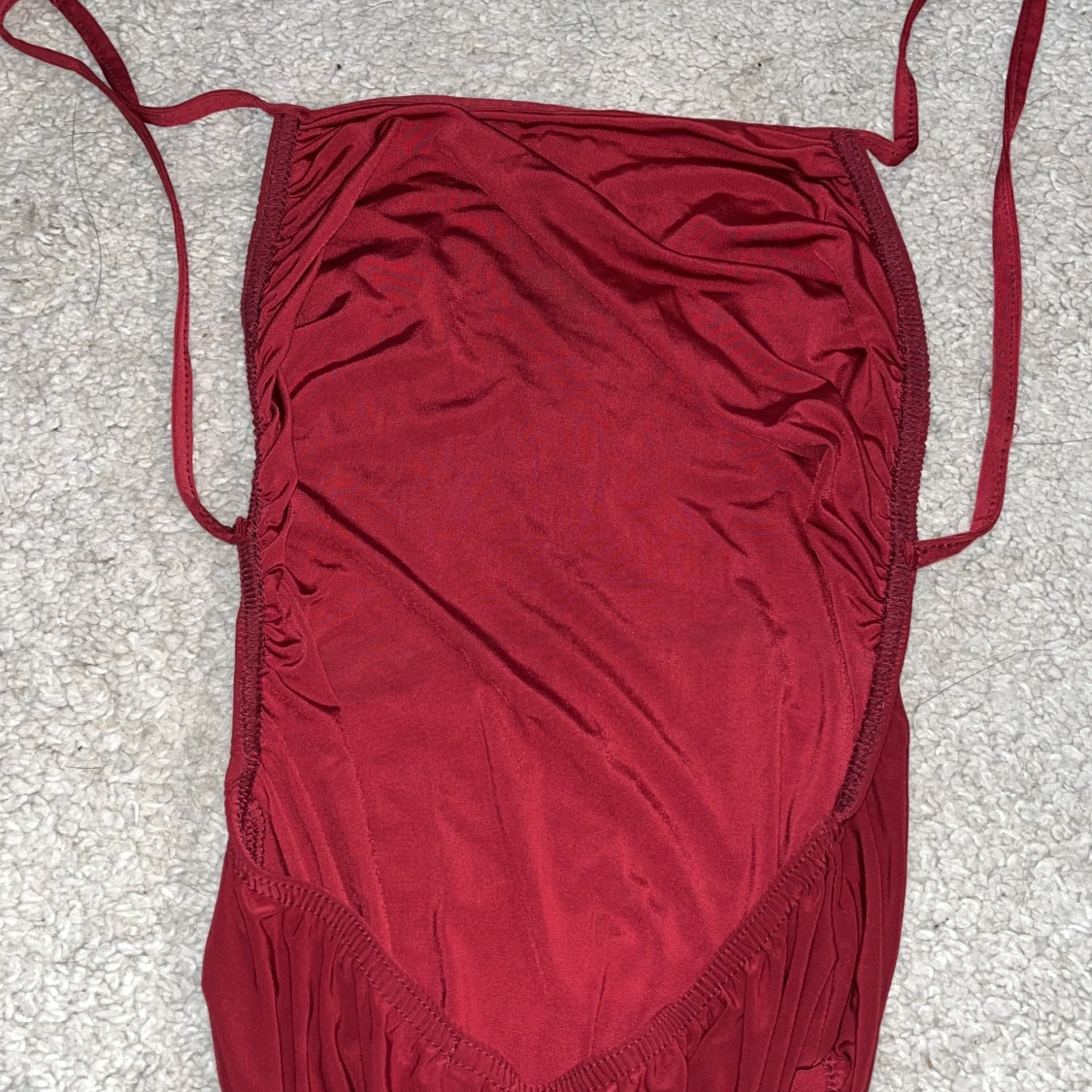 Stretchig body med öppen rygg - 90