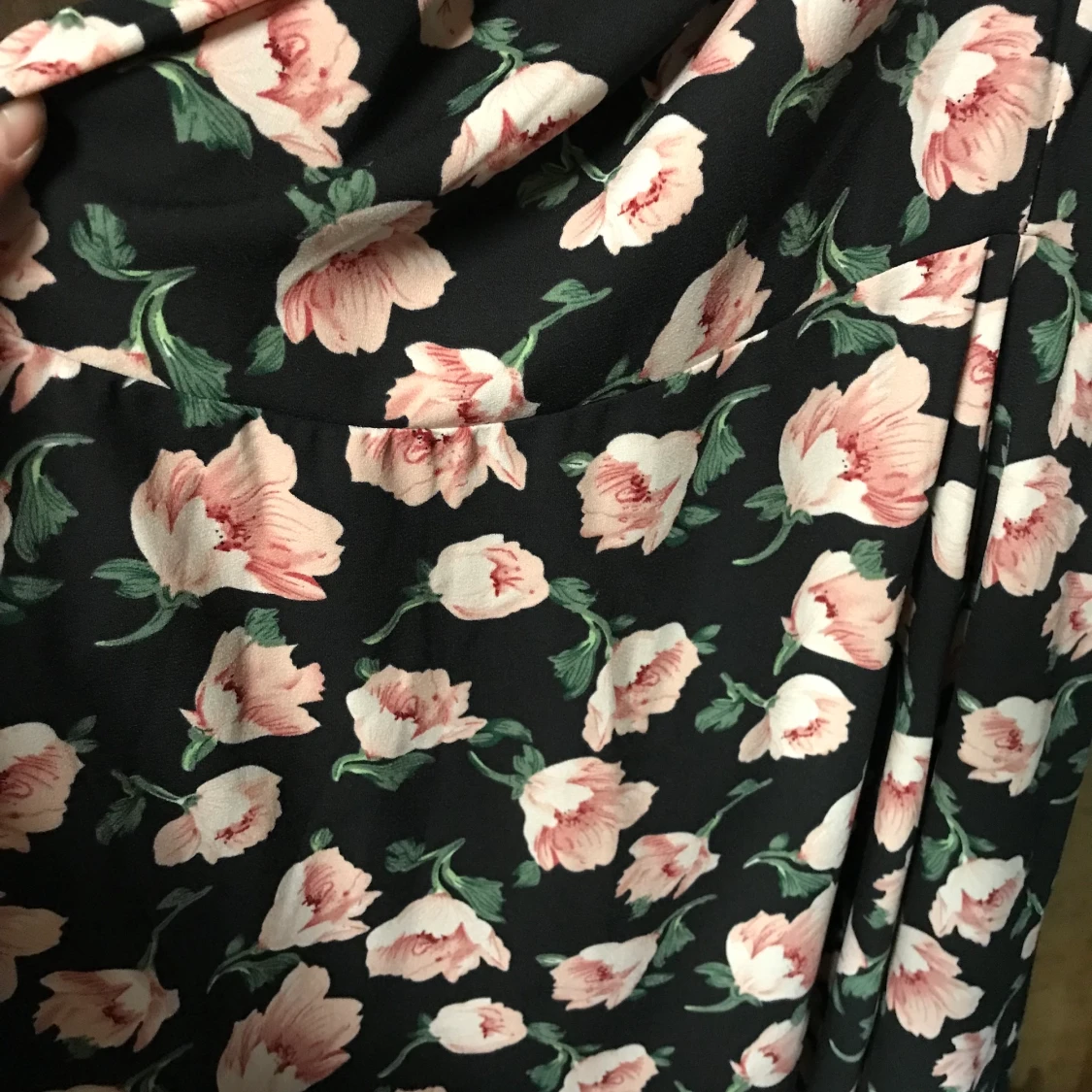 Superfin blommig omlottklänning - 91