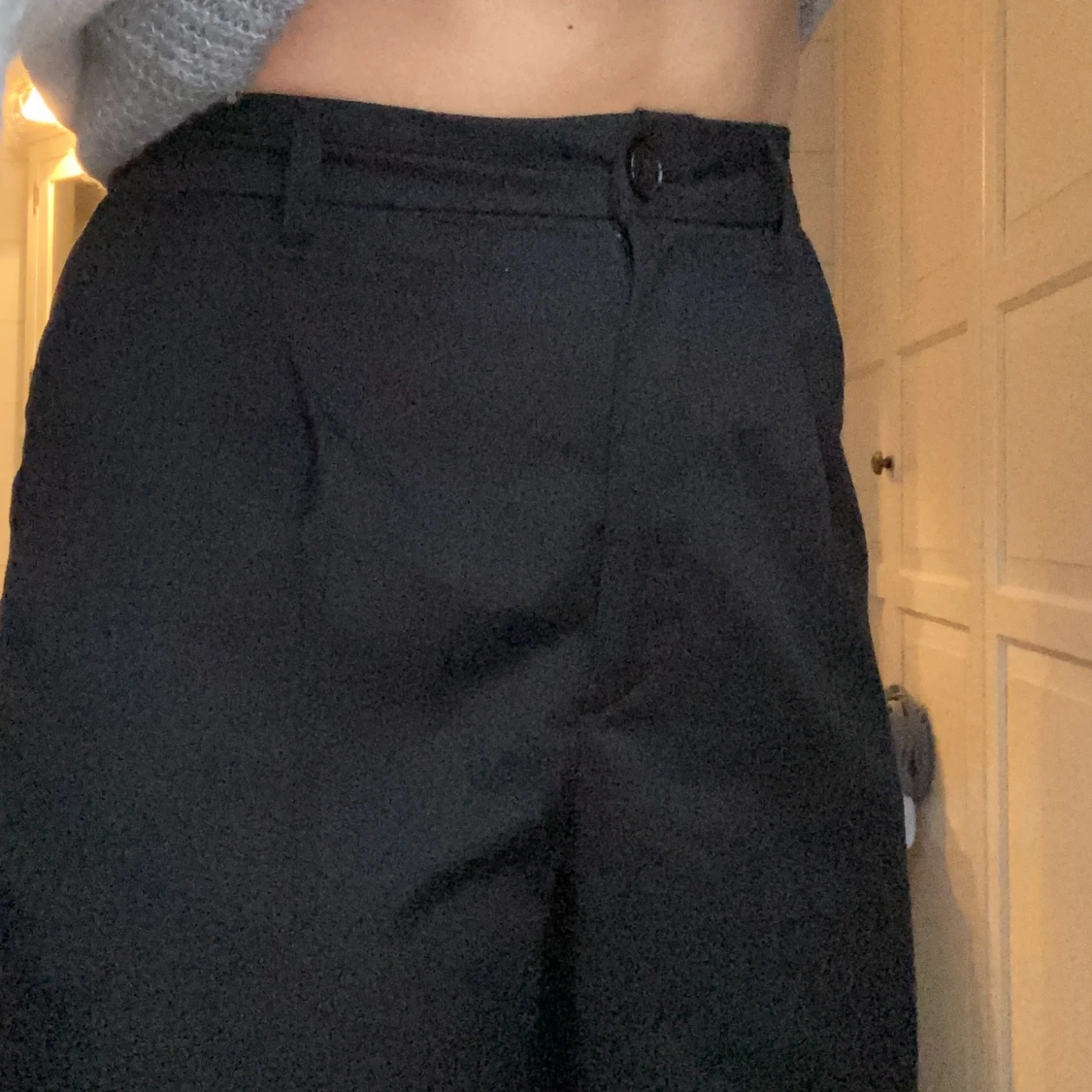 Svarta kostymbyxor  - 91