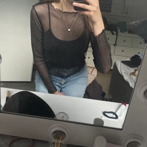 Svart glitter tröja  - Snygg glitter fest tröja ❤️