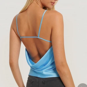 Topp Nakd  - Helt nytt linne från misslisibells kollektion med Nakd. Storlek S