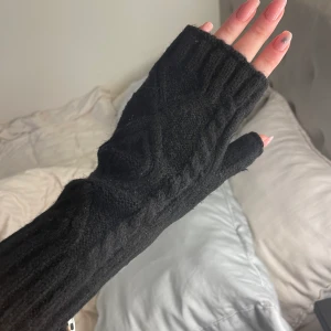 Torgvantar - Helt oanvända Torgvantar från Kappahl😊.