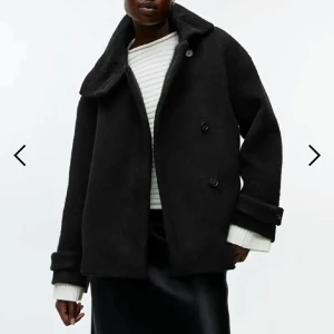 Arket - Säljer arket kappa stl 38 då jag köpte 2 stycken. Lappen och påse kvar🫶🏻