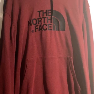 The North Face Hoodie - Varm och skön hoodie, Bra kvalite och skick