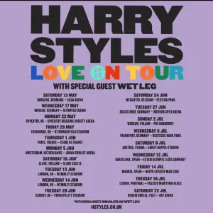 Hej, jag säljer två stycken biljetter till Harry Styles Love on tour 2023! Det är ståplatser i rear zone med early entry i Danmark den 13:e maj. Biljetterna säljs pga att vi köpte fel platser. 