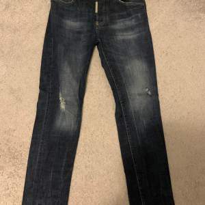 Philipp plein jeans köpta i italien, storlek 46 men känns mindre i storlek