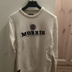 Morris tröja - Knappt använd morris tröja i strlk M. Mycket fräsch, nypris ca 1500