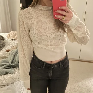 Fin tröja zara - Tröja från zara. Oanvänd!! Finns ej kvar i sortiment. ✨ köpare står för frakt.