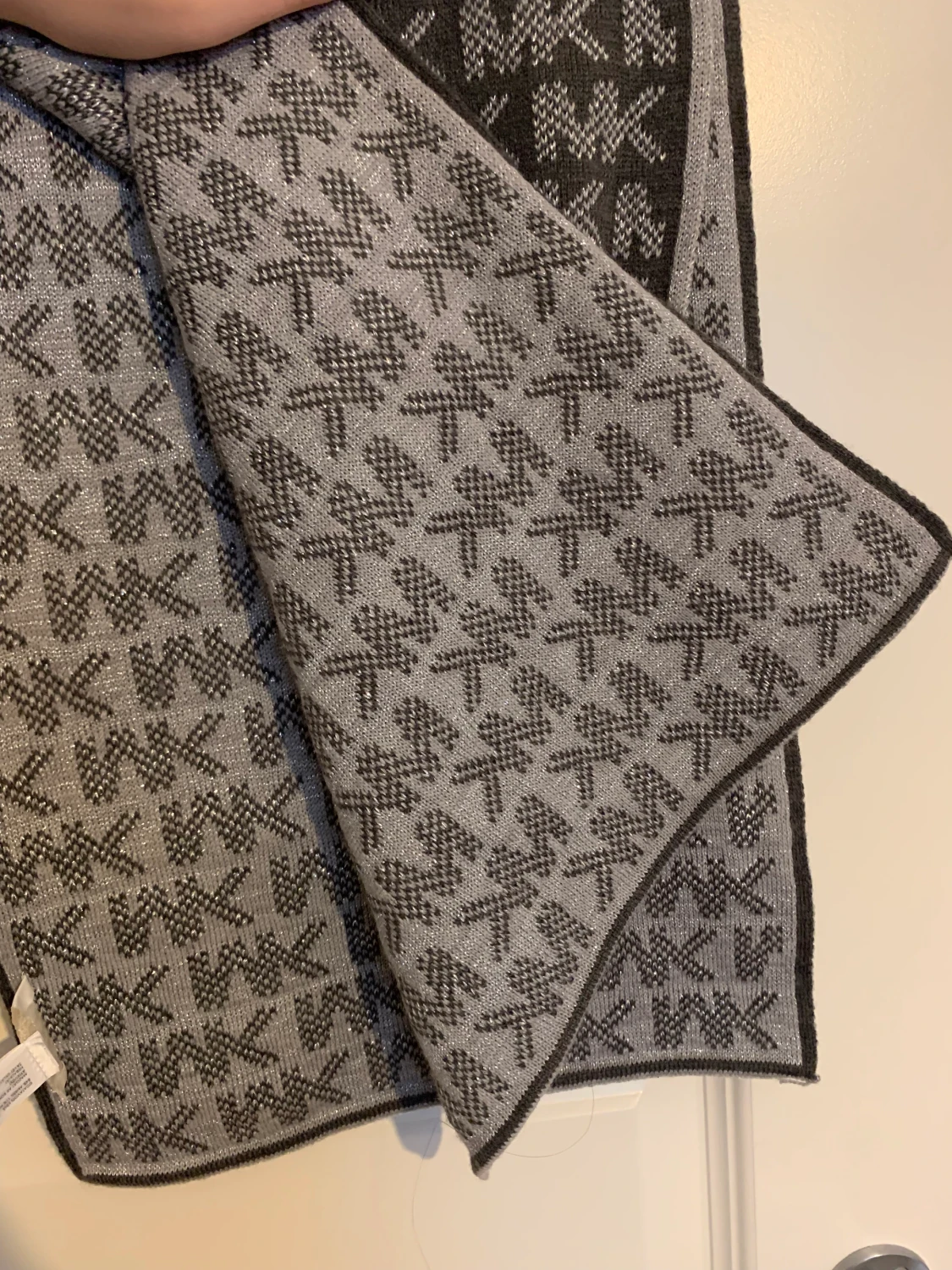 Äkta Michael Kors halsduk - 90