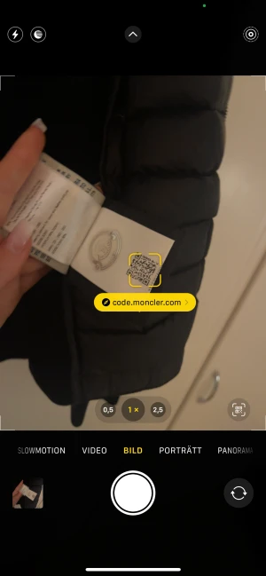 Moncler kofta/jacka  - Varsamt använd kofta/jacka från moncler!💗 Fler bilder vid intresse! Storlek 00/XS