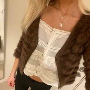 Pälskofta - Världens snyggaste kofta i äkta päls (tror kanin) aldrig använd❤️