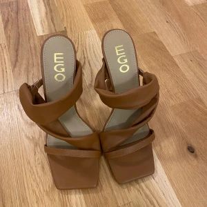 Brand new high heeled scandals  - Brand new never worn.