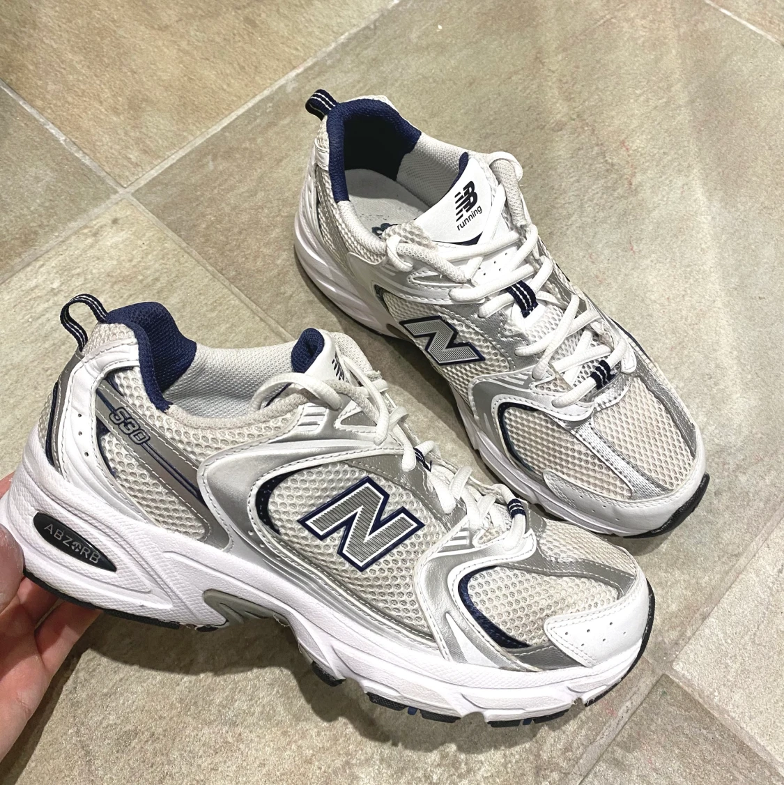 New Balance 530 sneakers