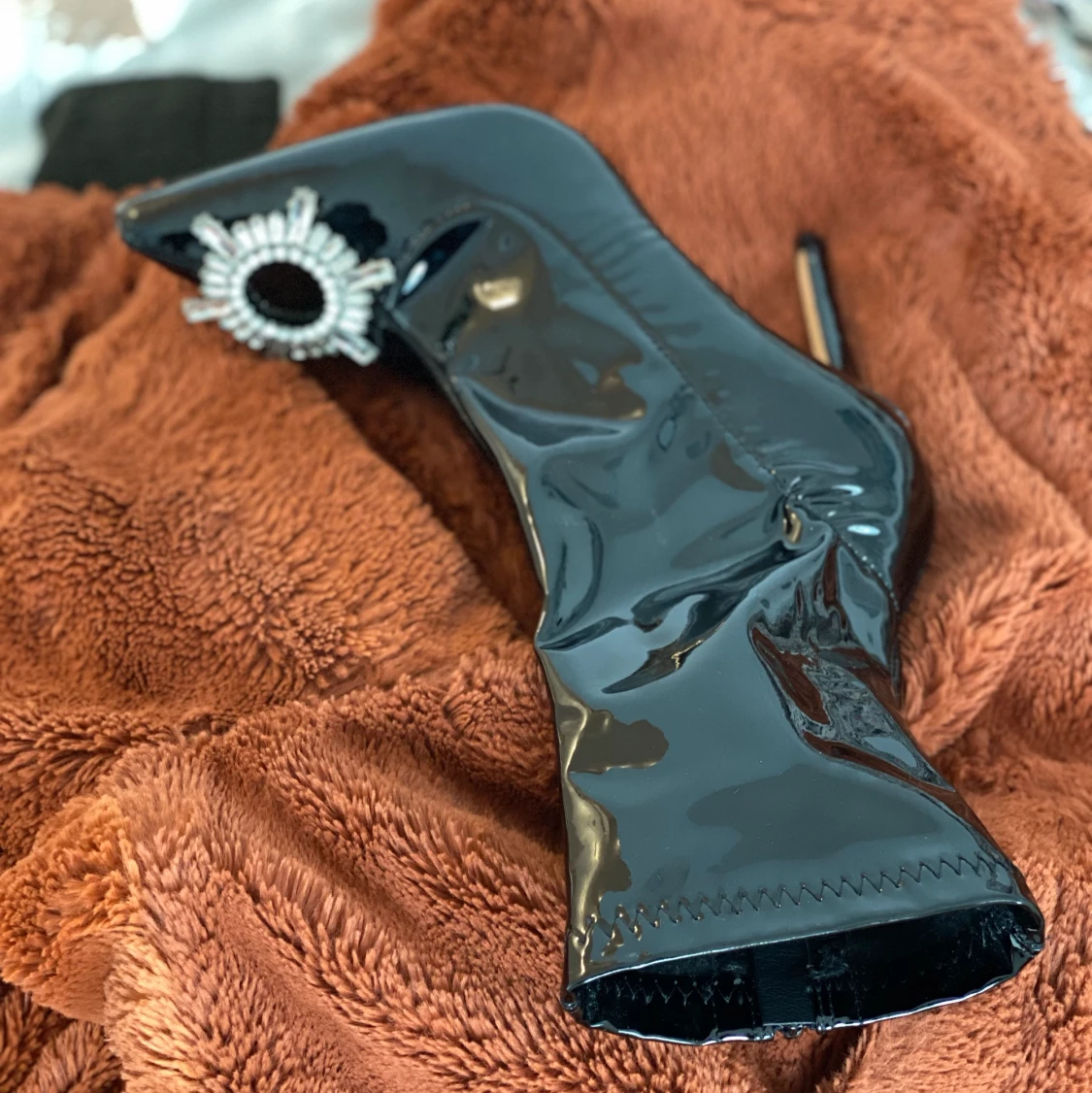 Selling my brand new party boots