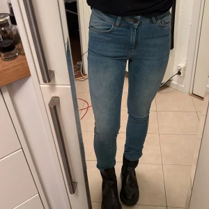 Jeans - Lexington Jeans Ljusa storlek 25/30