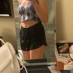 Blå tröja - Blå rutigt linne