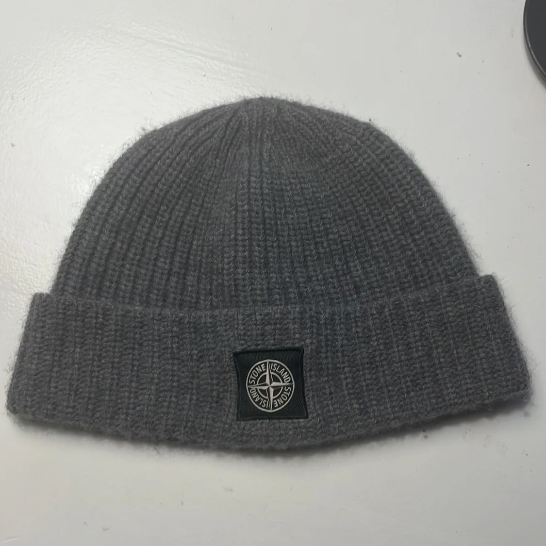 Äkta stone island mössa